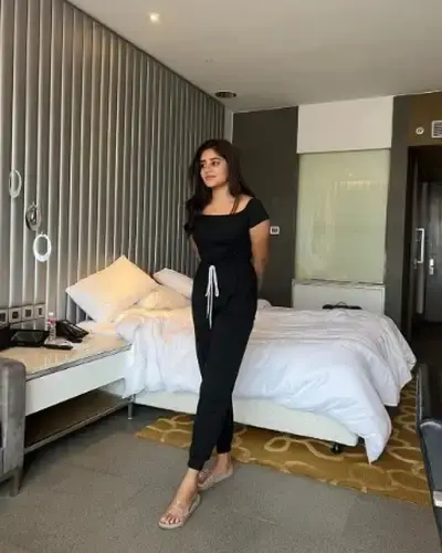Call Girls Sion Cash On Delivery